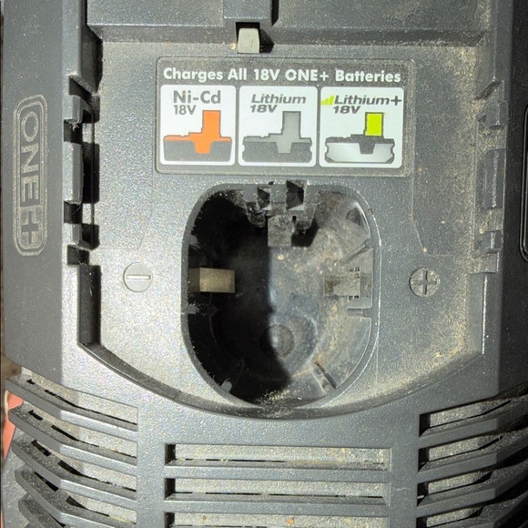 Ryobi IntelliPort Battery Charger - Picture 4 of 9